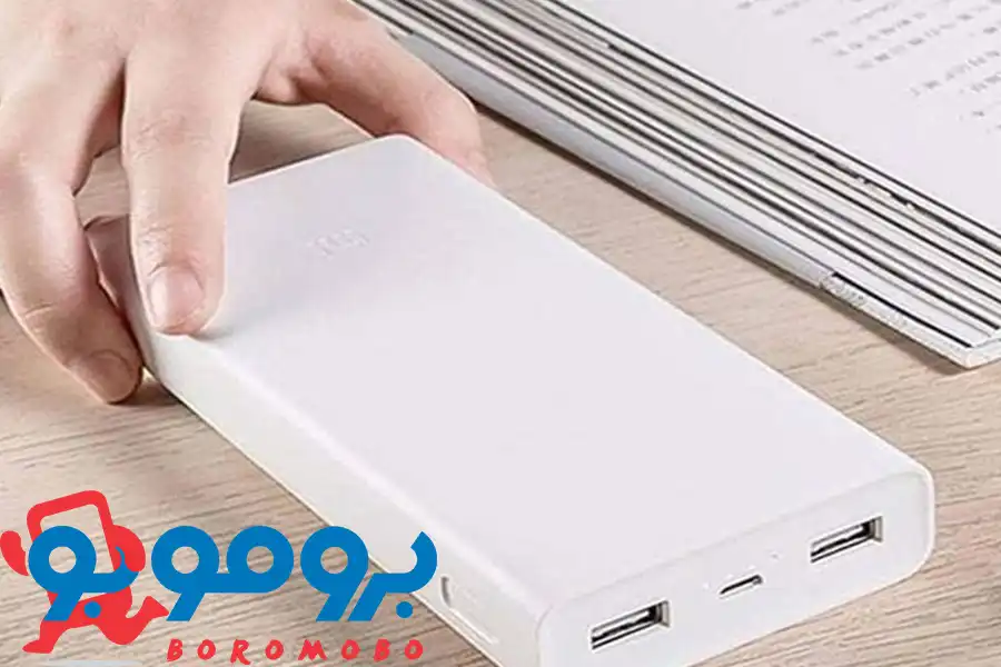 وزن، اندازه و ضخامت پاوربانکهای شیائومی اصل، نشاندهنده کیفیت ساخت و تطابق با ظرفیت واقعی است.
